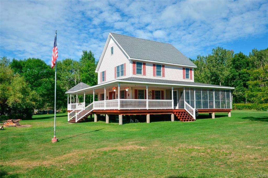 Whiskey River Cottages Formerly Seaway Slips Clayton Exterior foto